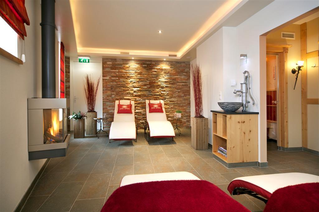 Aparthotel Ons Епен Екстериор снимка