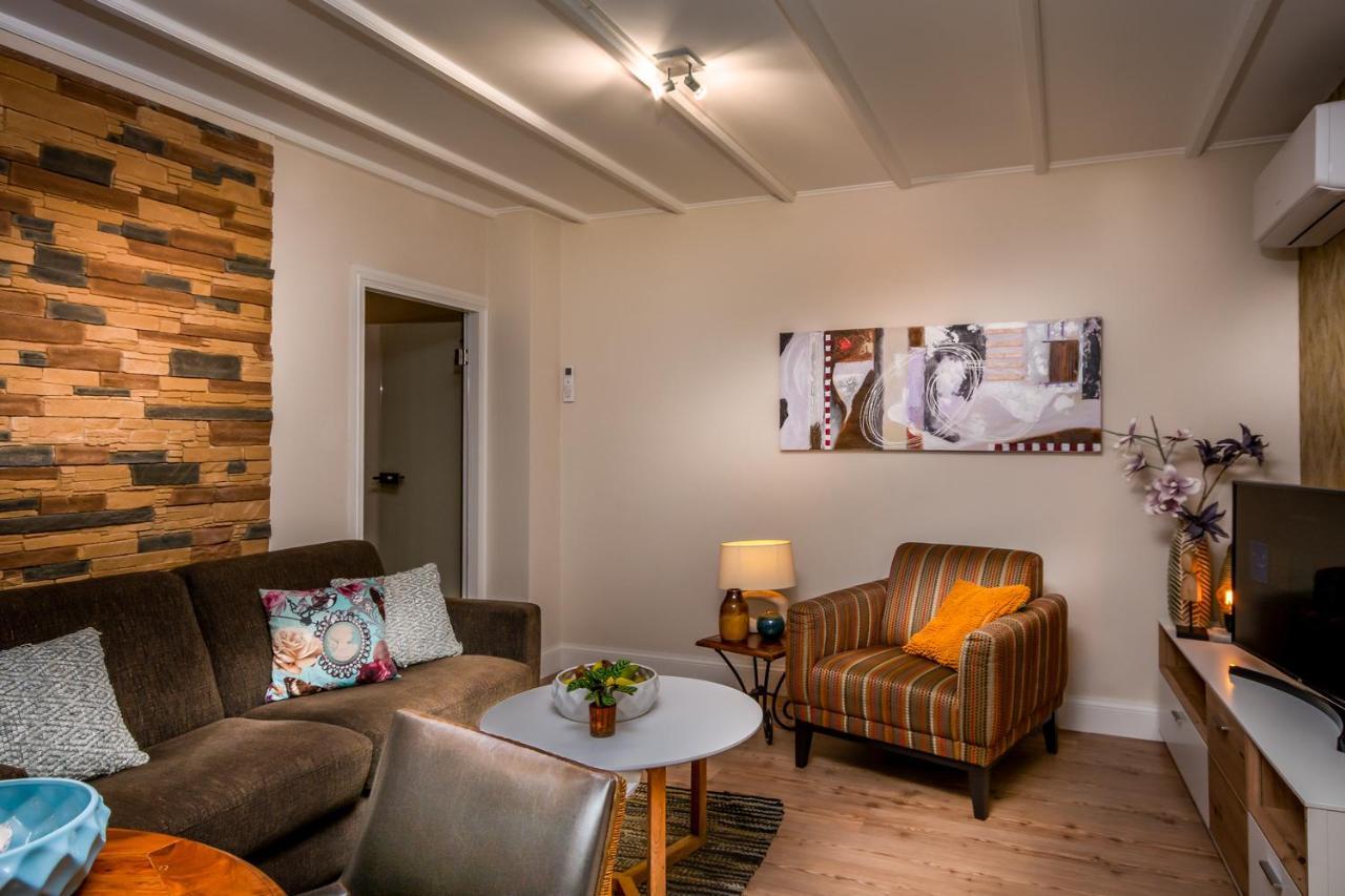 Aparthotel Ons Епен Екстериор снимка
