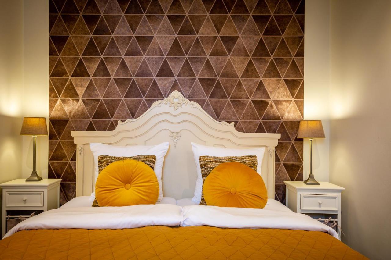 Aparthotel Ons Епен Екстериор снимка