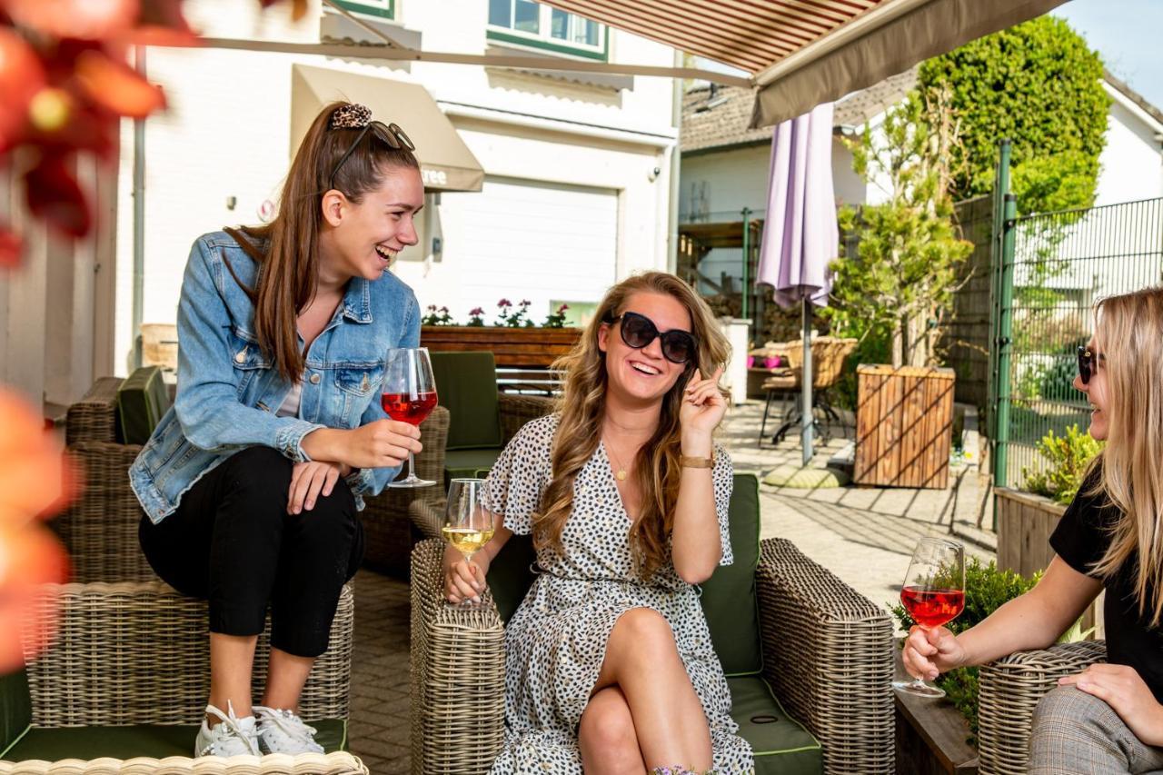 Aparthotel Ons Епен Екстериор снимка